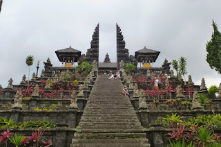 pura besakih